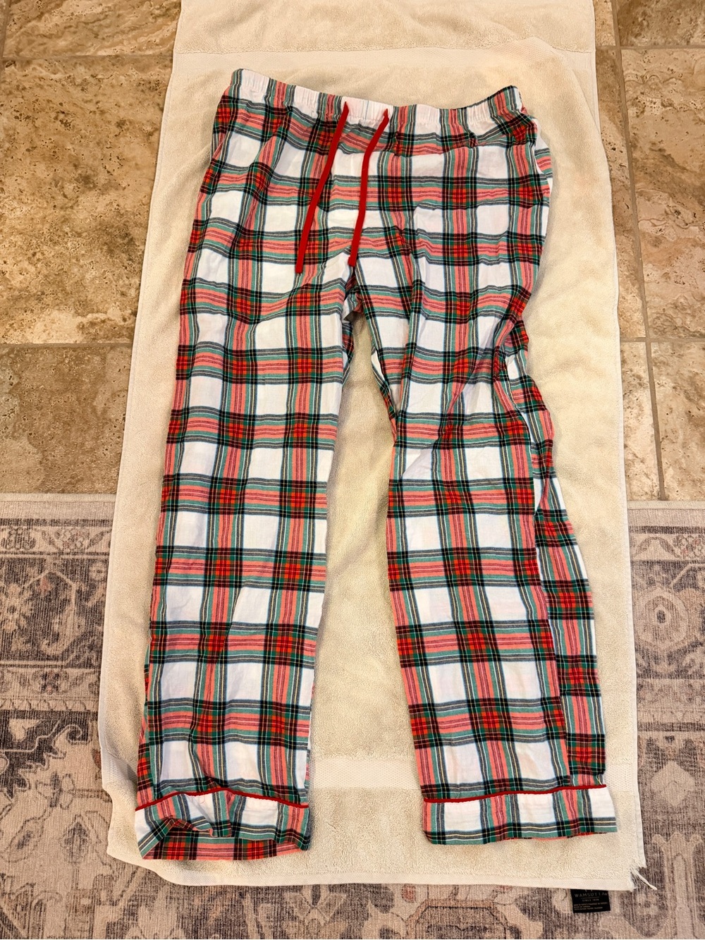 Wondershop Red & Green Tartan Plaid Joggers